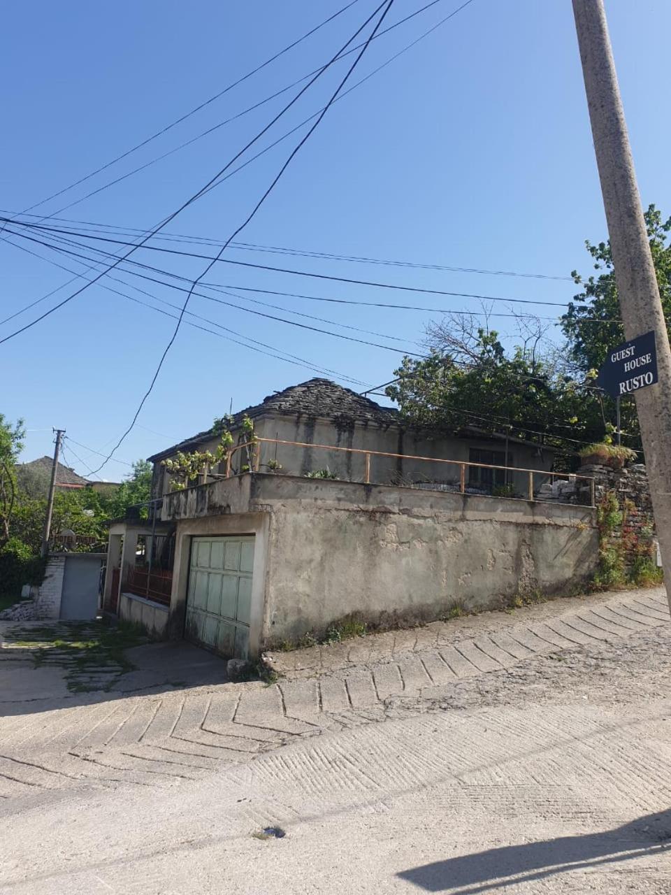 Rusto Gjestgiverier Gjirokastër